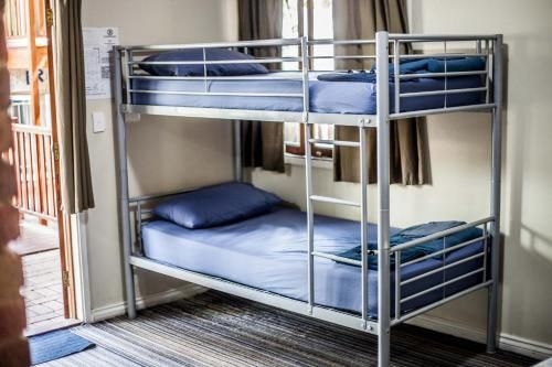 Somewhere To Stay Backpackers (Somewhere To Stay)4