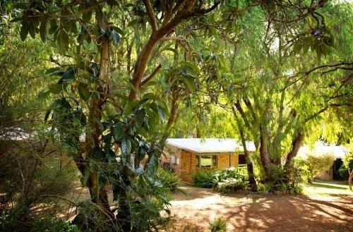 Peppermint Brook Cottages2