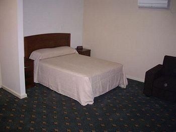 503 ออนปริ๊นซ์ไดรฟ์ (503 On Princes Drive Motel)2