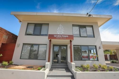 Seven Pines Motor Inn2