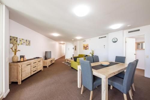 ลาไน อพาร์ตเมนท์ (Lanai Apartments)4