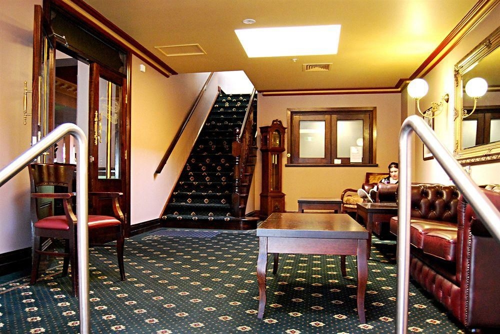 เกล็นเฟอร์รี่ โฮเต็ล (Glenferrie Hotel)0
