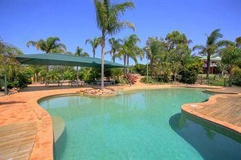 Colonial Ridge Retreat4