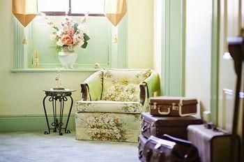 The Grand Guesthouse4