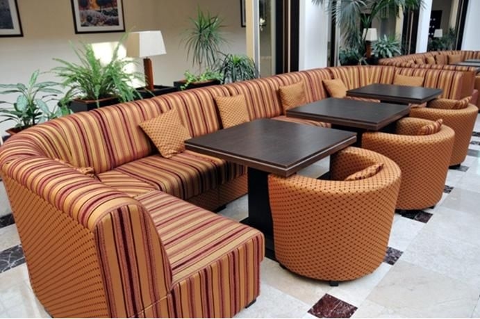 Atrium Hotel0