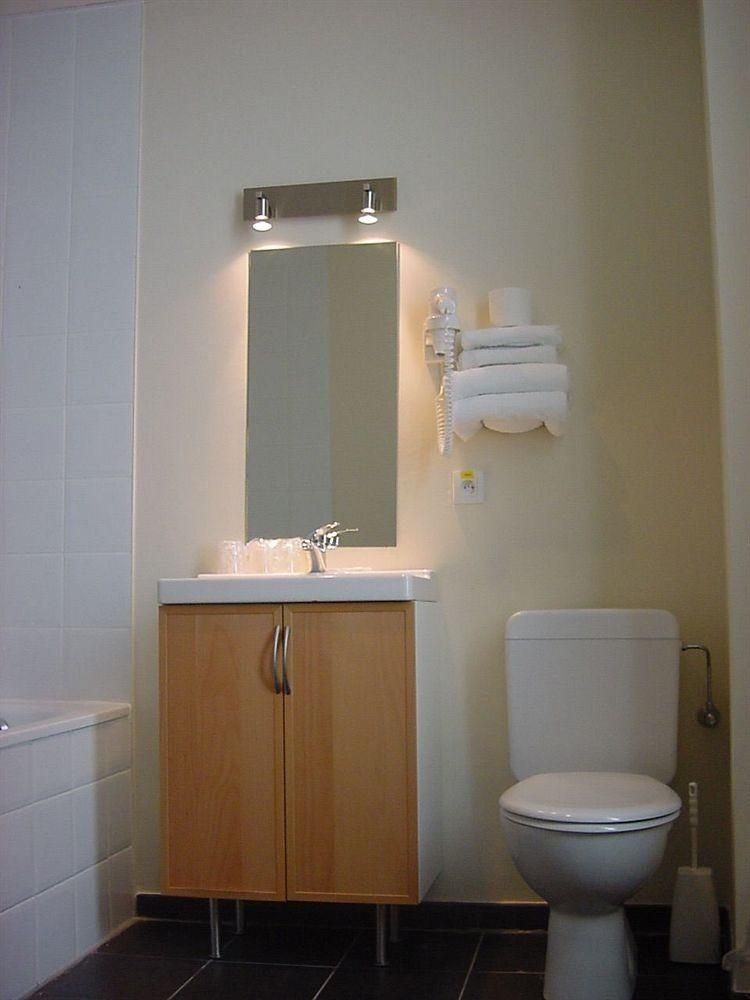 Alpha Hotel4