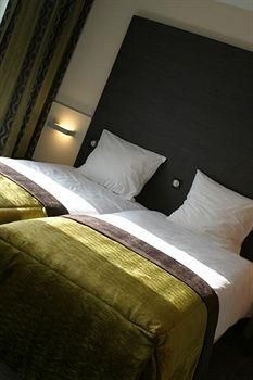 Le Merceny Motel0