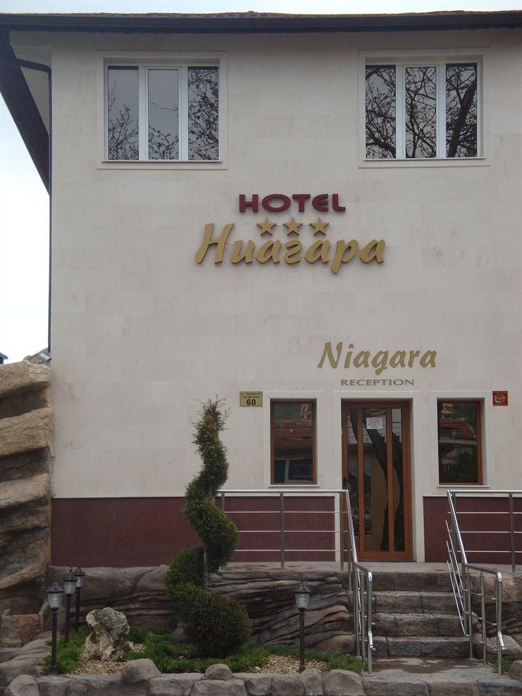 Hotel Niagara3