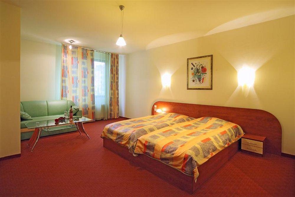 Hotel Elegance4
