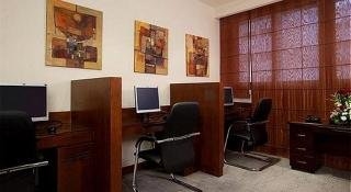 Holiday Inn Al Qasr3