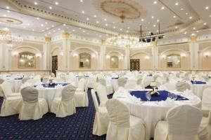 Holiday Inn Riyadh Al Qasr2