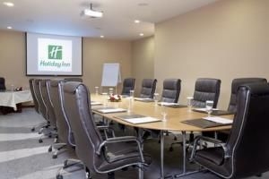 Holiday Inn Riyadh Al Qasr1