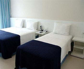 THE FALLS HOTEL1
