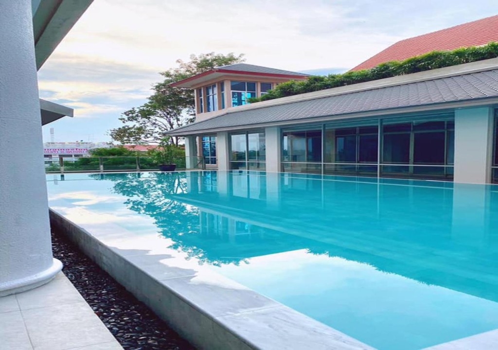 Krungsri River Hotel0