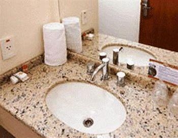 Hotel 10 Joinville4