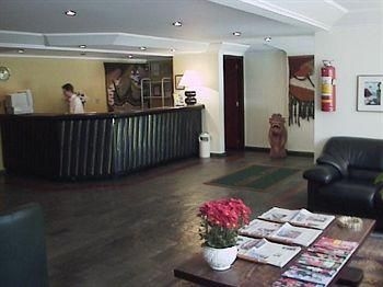 Colonial Plaza Hotel2