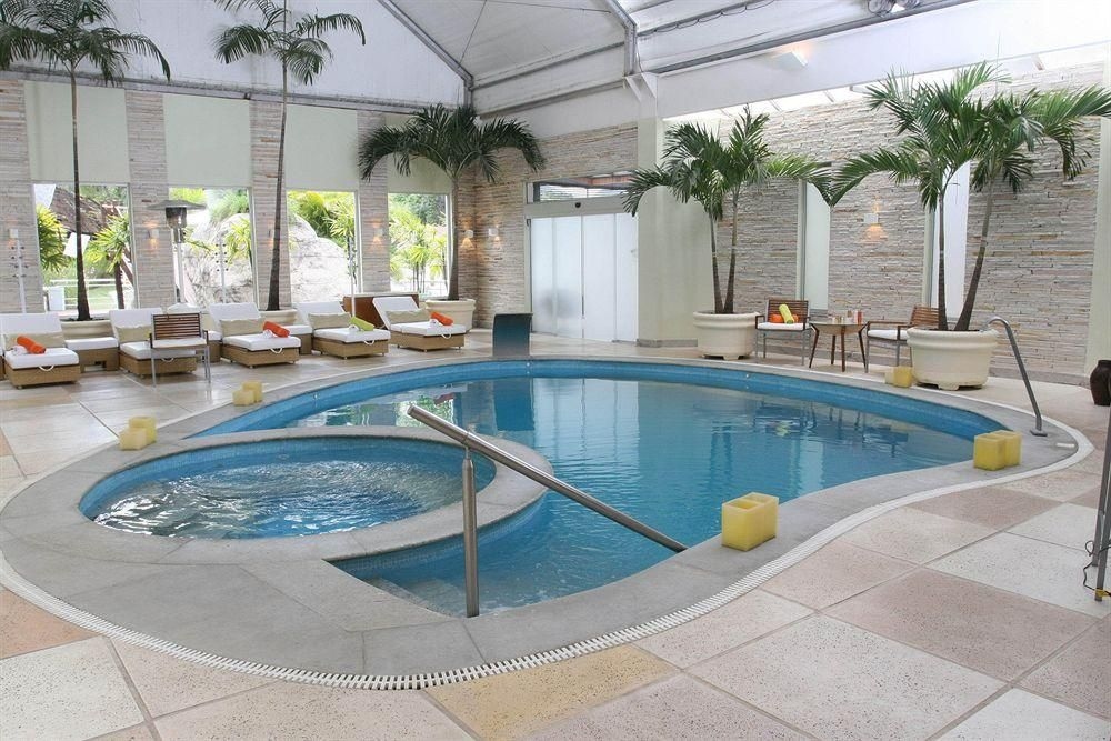 Hotel Le Canton0