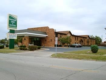 Homestyle Inn & Suites3