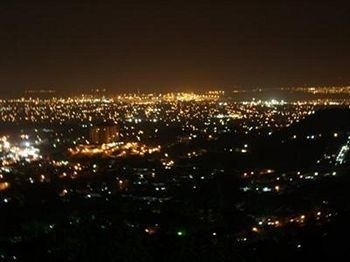 Hill Top Kingston Jamaica Bed & Breakfast2
