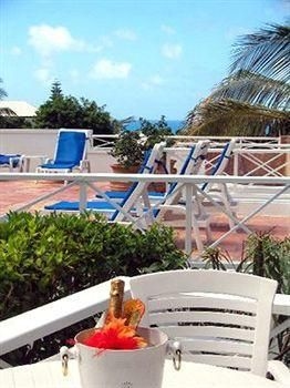 Dickenson Bay Cottages3
