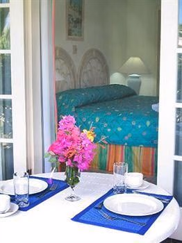 Dickenson Bay Cottages1