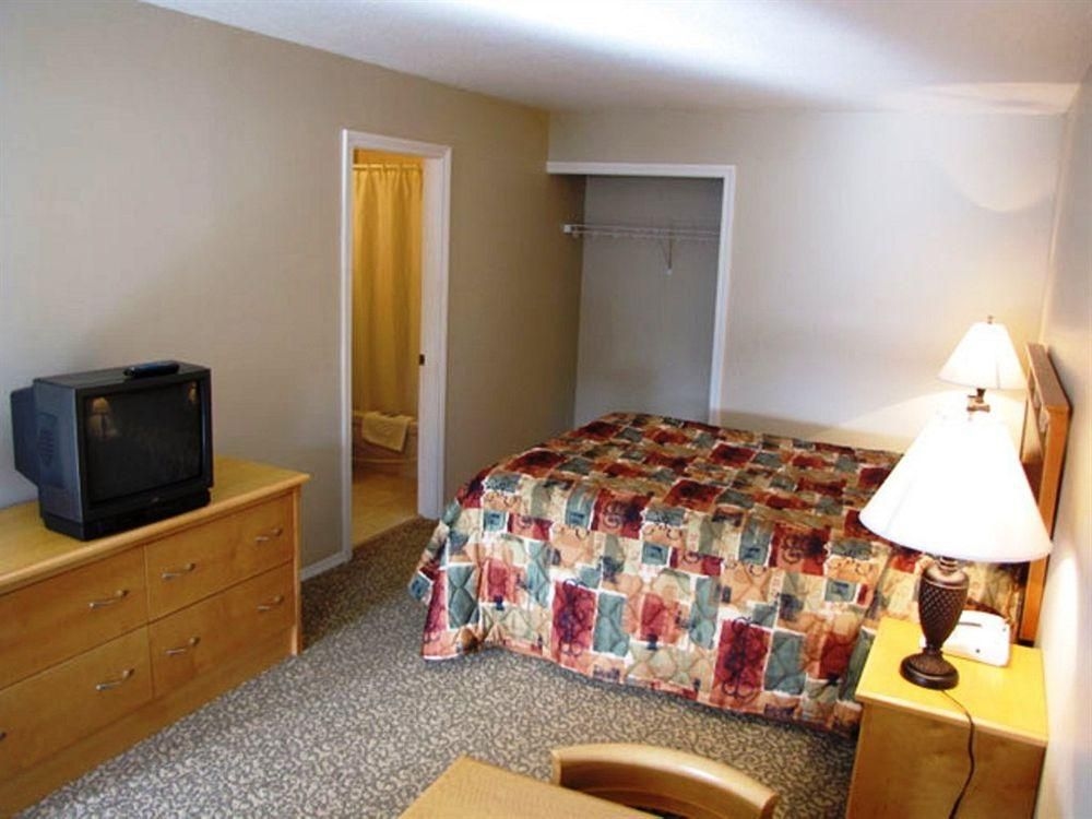 Grouse Creek Motel4