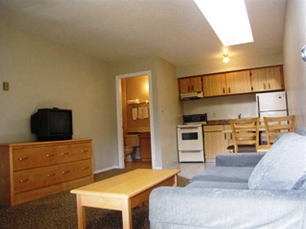 Grouse Creek Motel3