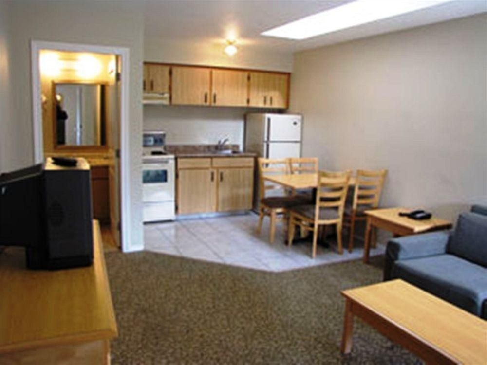 Grouse Creek Motel0