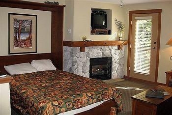 Whistler Premier - Upper Village Area4