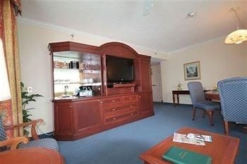SOUTHWAY HOTEL AND CONFERENCE4