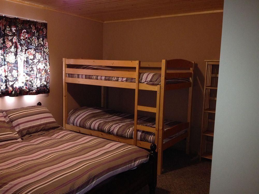 Apex Whitetail Chalet Vacation Condo Rentals1