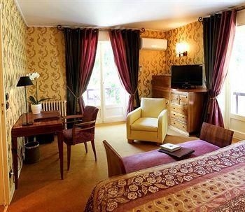 Hotel Ombremont-Restaurant Le Bateau Ivre3