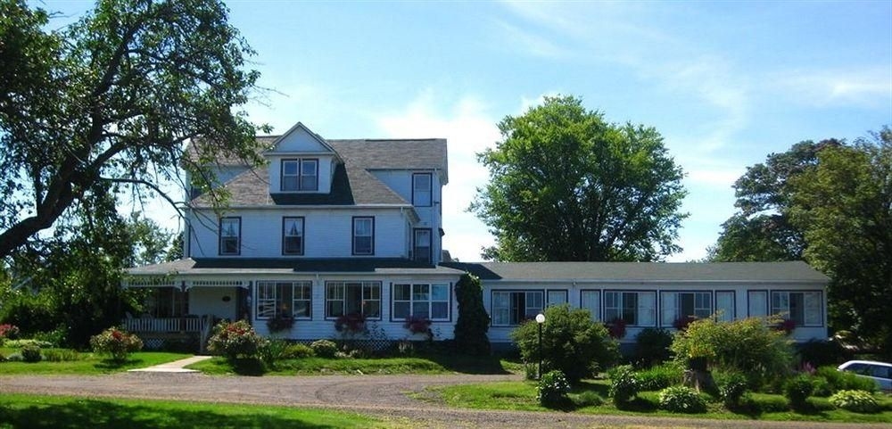 HARBOURVIEW INN AND WINCHESTER1