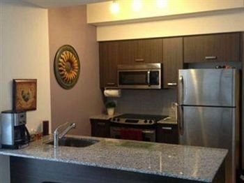 Downtown 2 Bedroom Condo2
