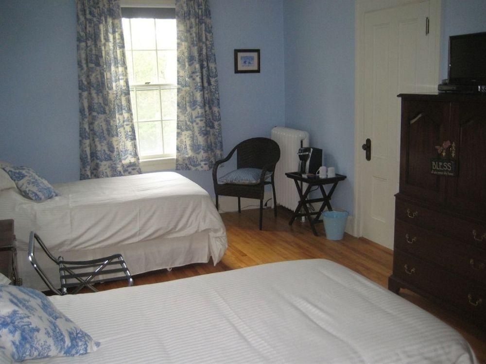 The Kingswood Bed & Breakfast4