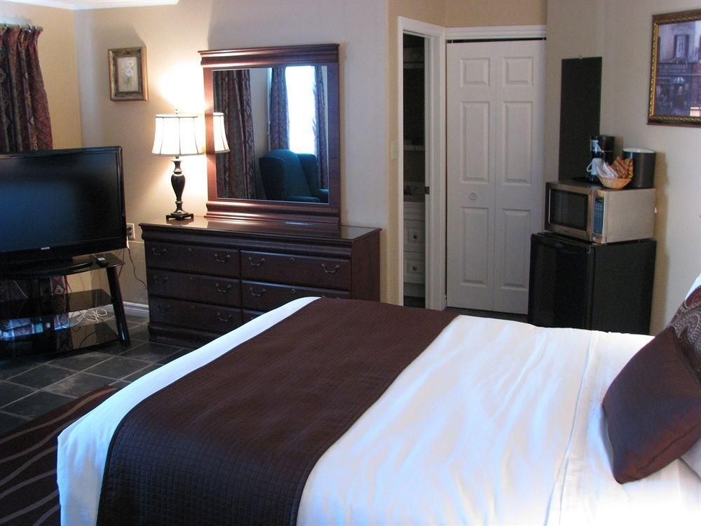 Fundy Complex Dockside Suites4