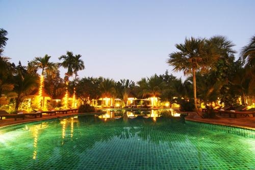 ลาลูน่า โฮเต็ล แอนด์ รีสอร์ท (Laluna Hotel and Resort)1