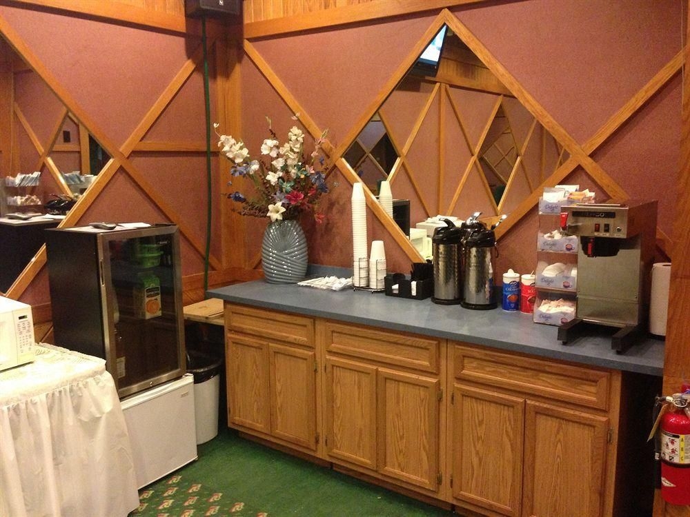 The Economy Inn Hotel2