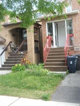 Angela's Private House1