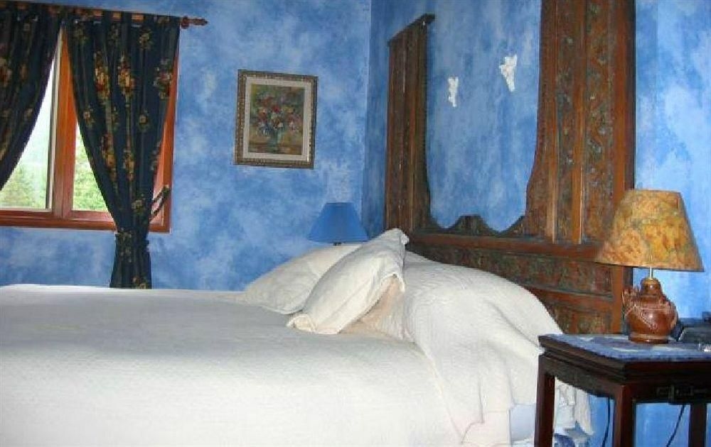 Inn at Clifftop Lane2