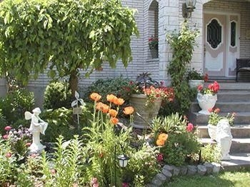 Villa Alexandrea Bed & Breakfast4