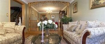 Villa Alexandrea Bed & Breakfast2