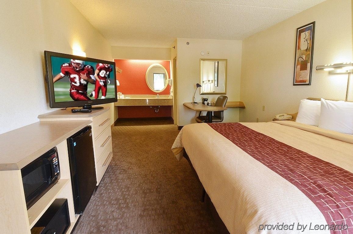 Red Roof Inn St Louis - St Charles1