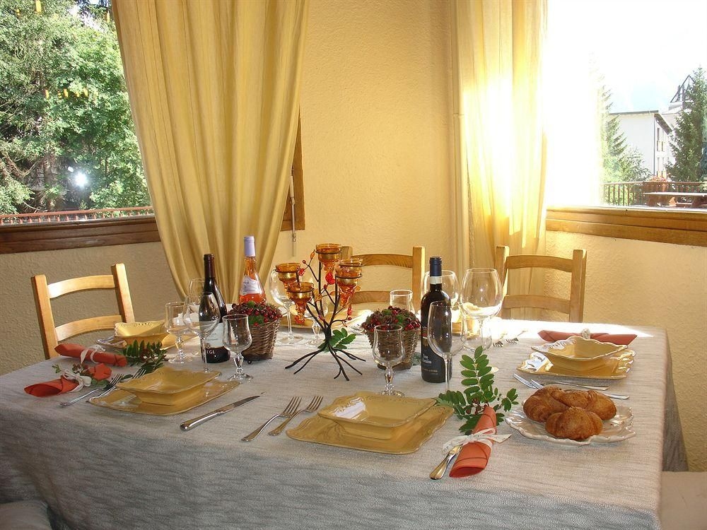 โฮเต็ล ลา เบล เอโตวล์ (Hotel La Belle Etoile)1