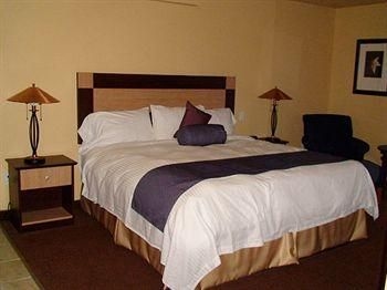 Days Hotel And Suites Grande Cache4