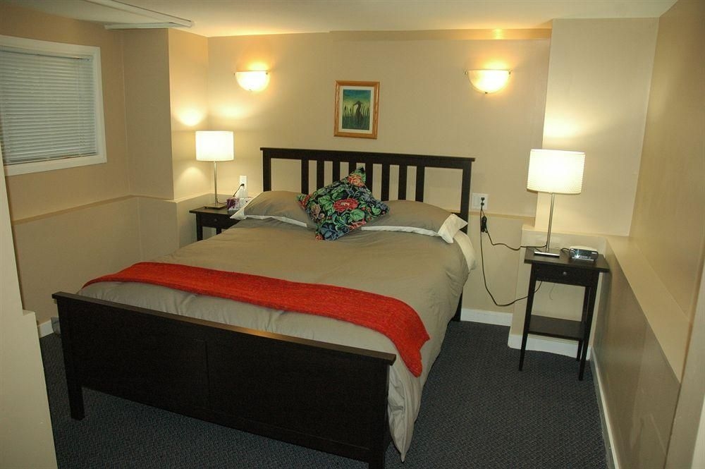 Cambie Lodge B&B0