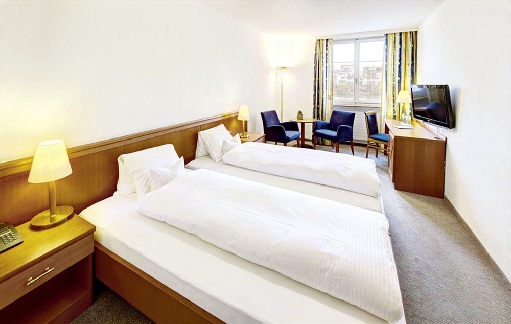 Schiff Am Rhein Swiss Q Hotel4