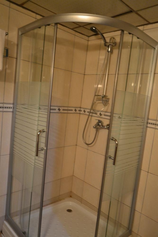 DK Hotel2