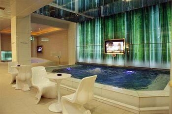Yinchuan East Lake International Hotel1