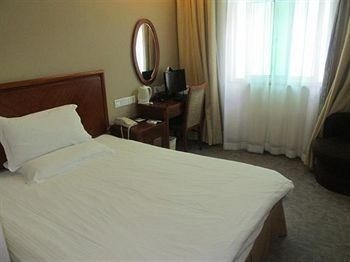GreenTree Inn Suzhou Guanqian St. Yinguo Lane Business Hotel4